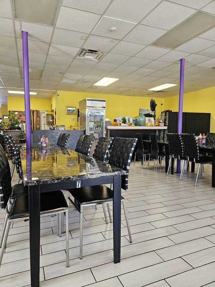 Cafe bich nga inside