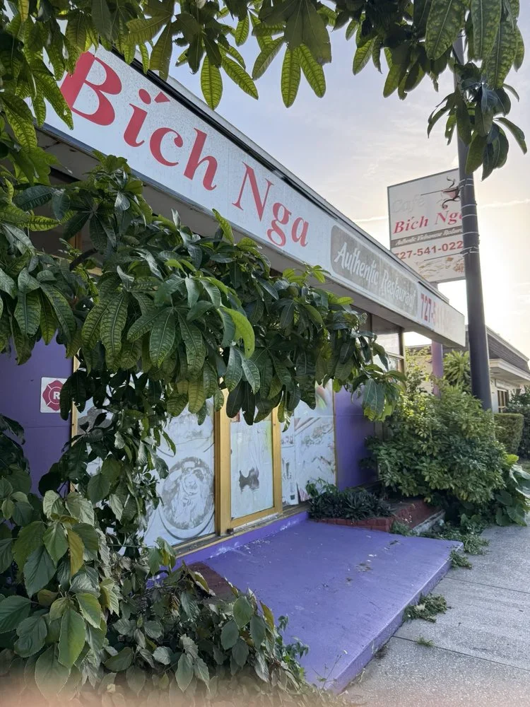 cafe bich nga front 2